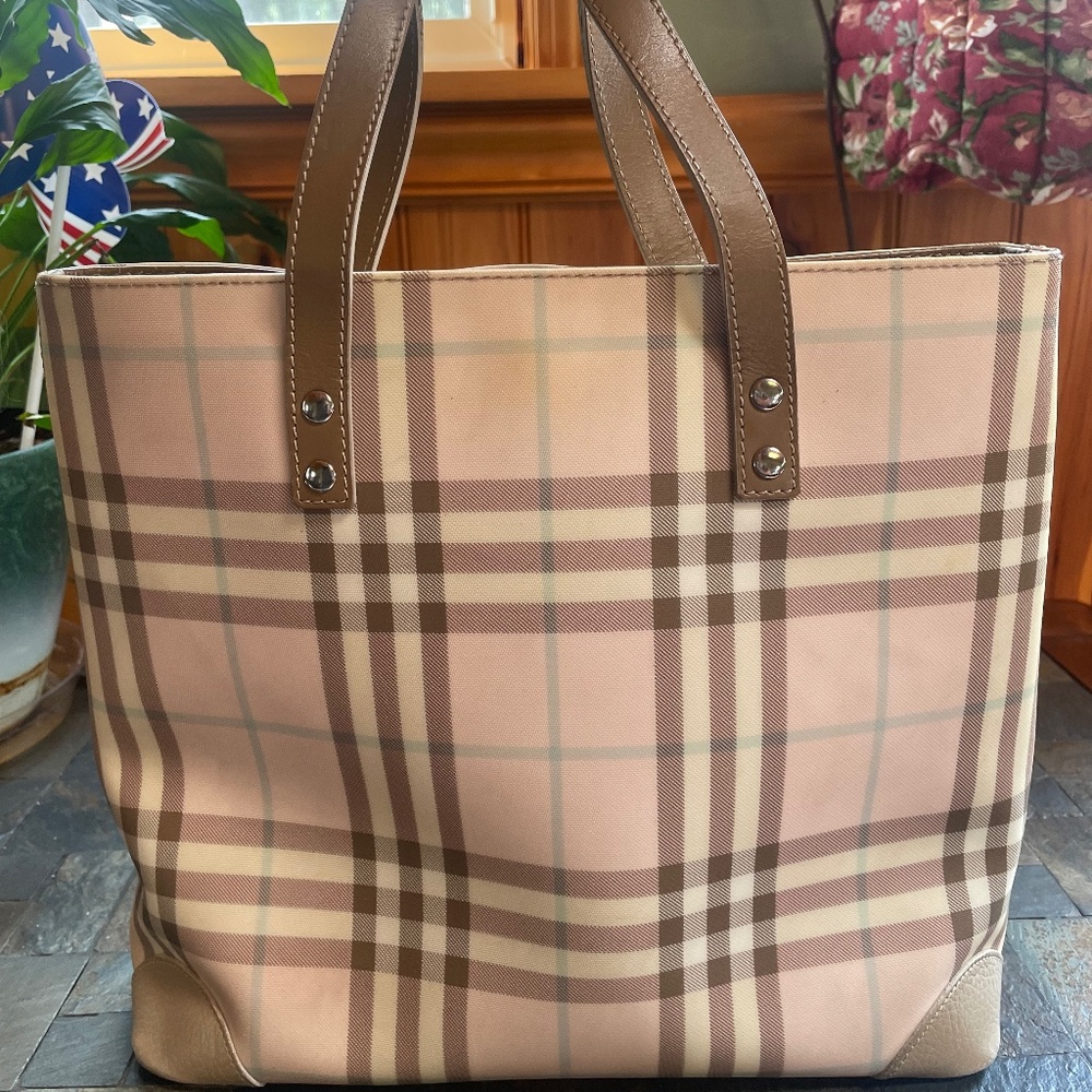 Burberry pink tote bag